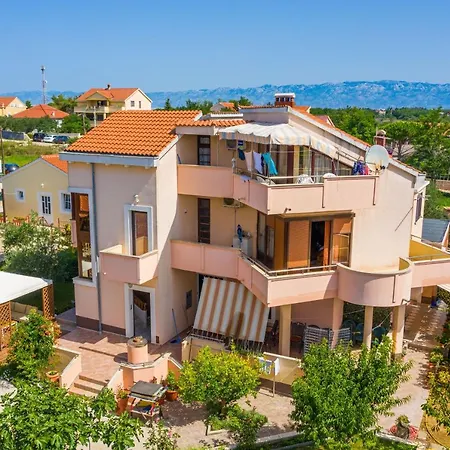 With A Parking Space Privlaka, Zadar - 12989 Апартаменты Привлака